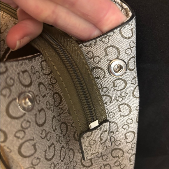 Guess Gray Tote Bag/Purse - Picture 7 of 9